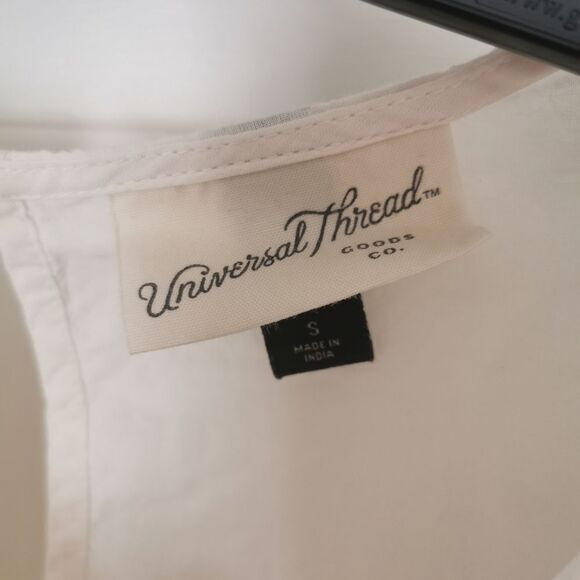 Universal Thread embroidered blouse size S - Picture 3 of 5
